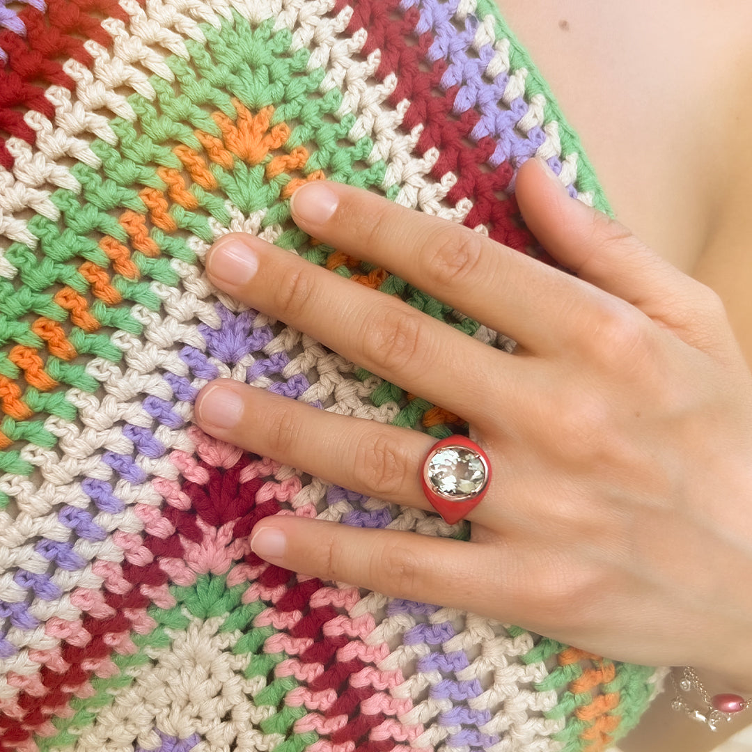 Anello Mon Chevalier - Smalto rosso corallo e pietra Ametista Verde